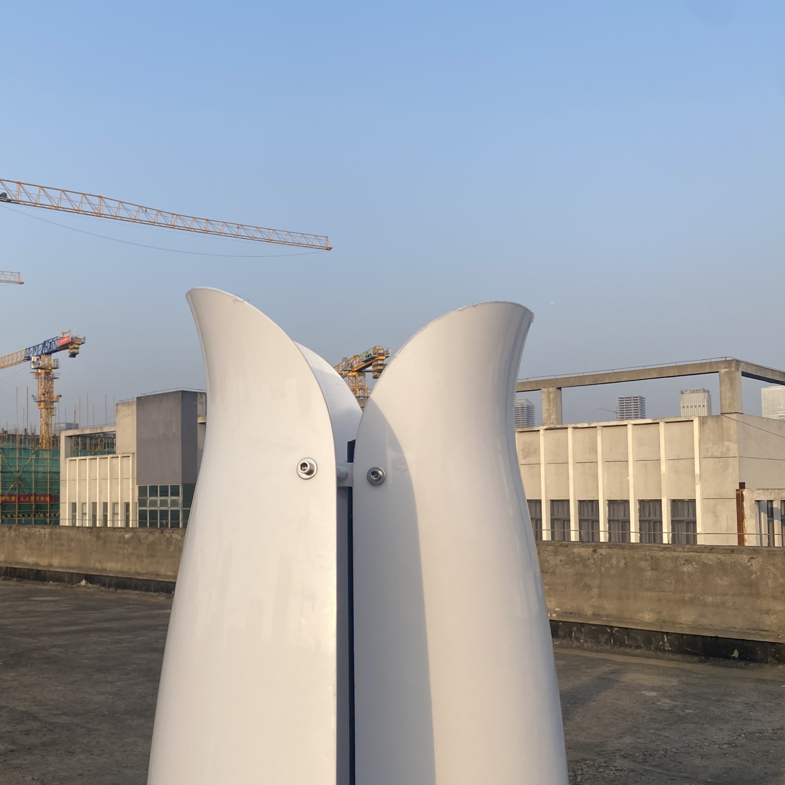 CE Roof Mount Residential 1000 - Wind Solar Hybrid Kit avis et prix